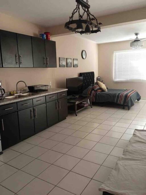 Otay Studio Great Patio Near Otay Crossing & Airport تيجوانا المظهر الخارجي الصورة
